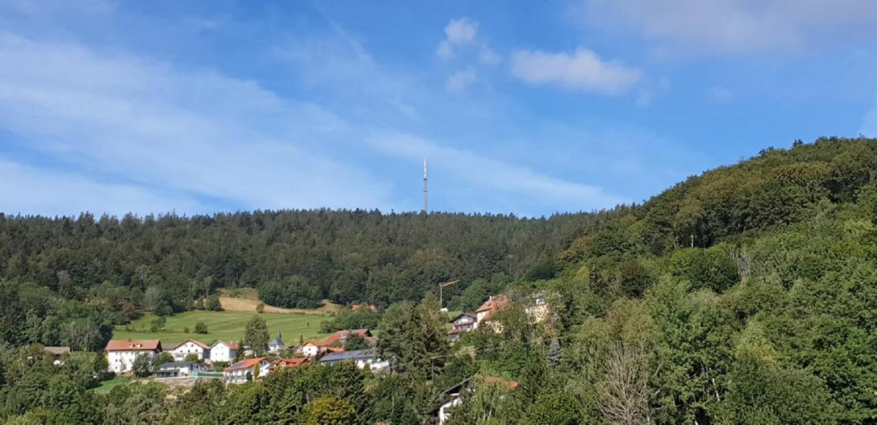 Ferienwohnung Urlaub Mit Aussicht Zenting Bagian luar foto