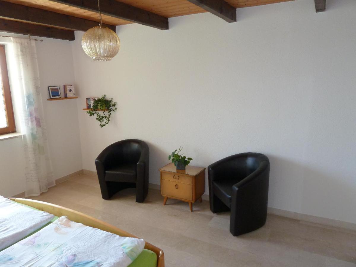 Ferienwohnung Urlaub Mit Aussicht Zenting Bagian luar foto
